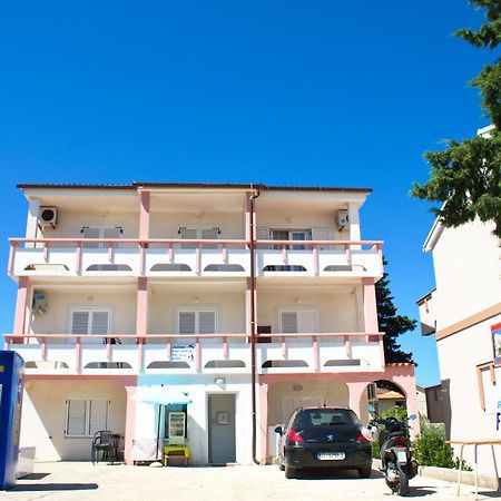 Apartmani Vidusin Novalja Dış mekan fotoğraf